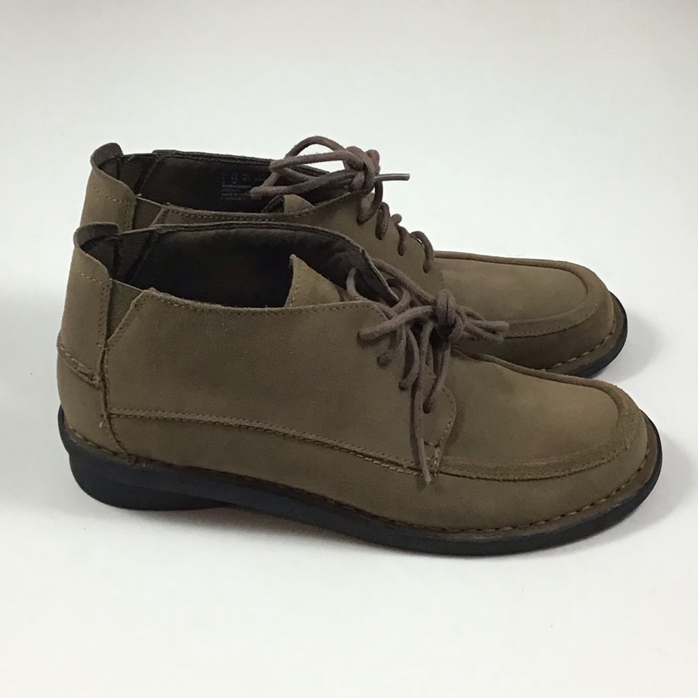 Clarks Nikki Brown Suede Ankle Boots Size 8.5